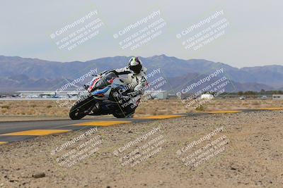 media/Dec-17-2022-SoCal Trackdays (Sat) [[224abd9271]]/Turn 9 Inside (1pm)/